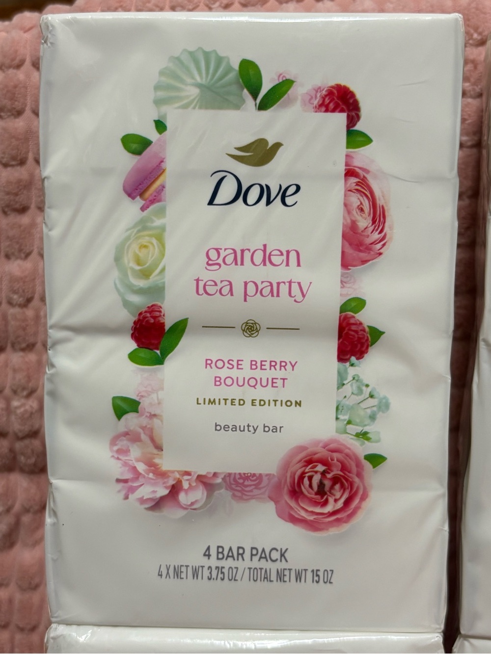 DOVE Limited Edition Garden Tea Party Soap~ Rose Berry Bouquet 4 Pks = 16 Bars! - Picture 2 of 2